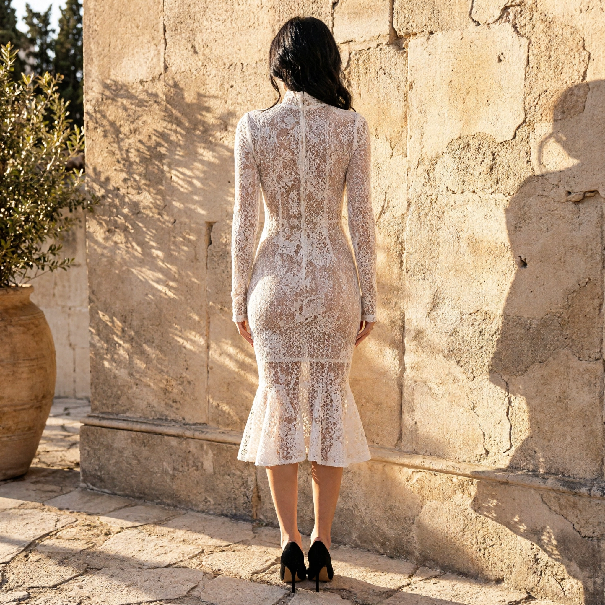 Vestido midi de encaje manga larga