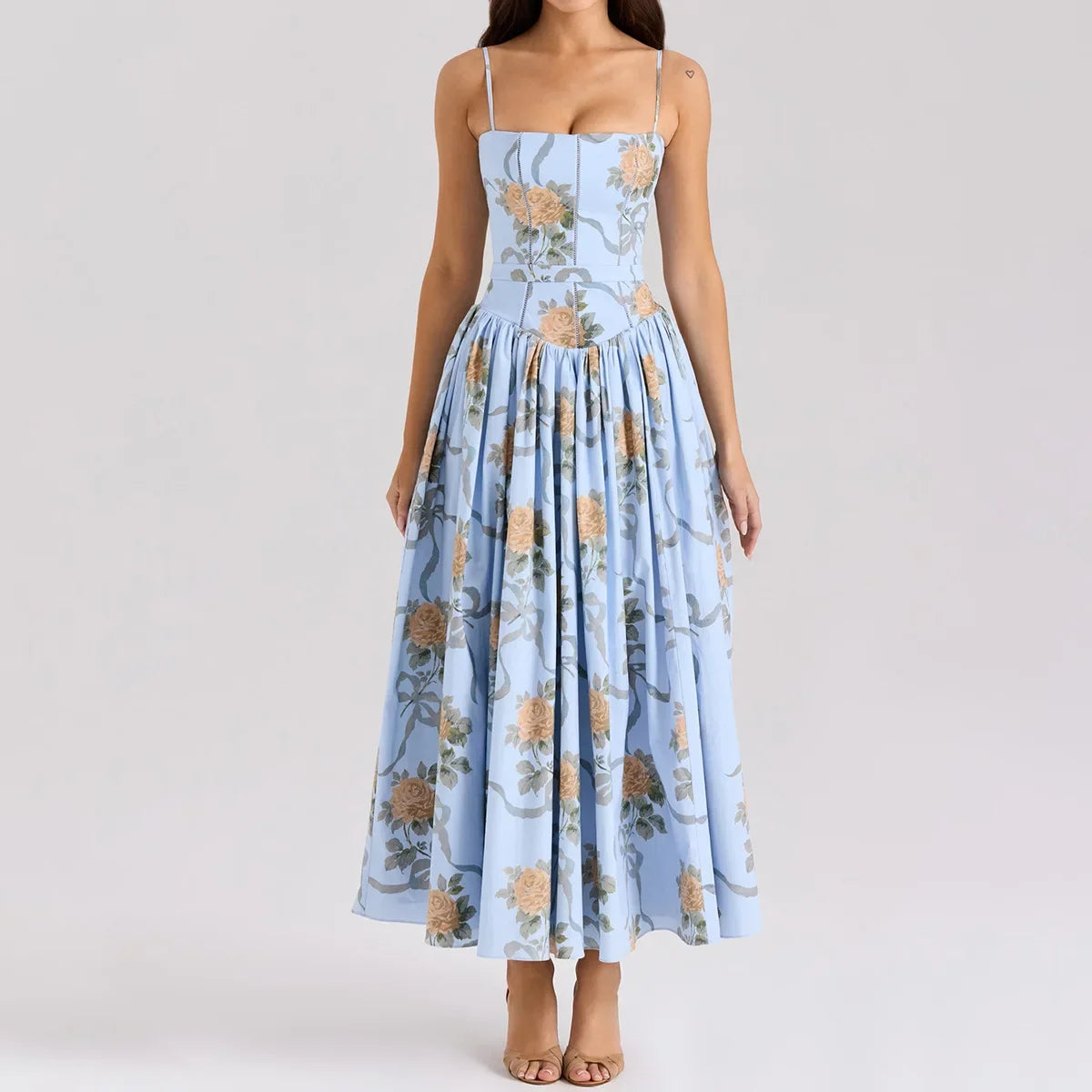 Vestido midi floral con tirantes boho