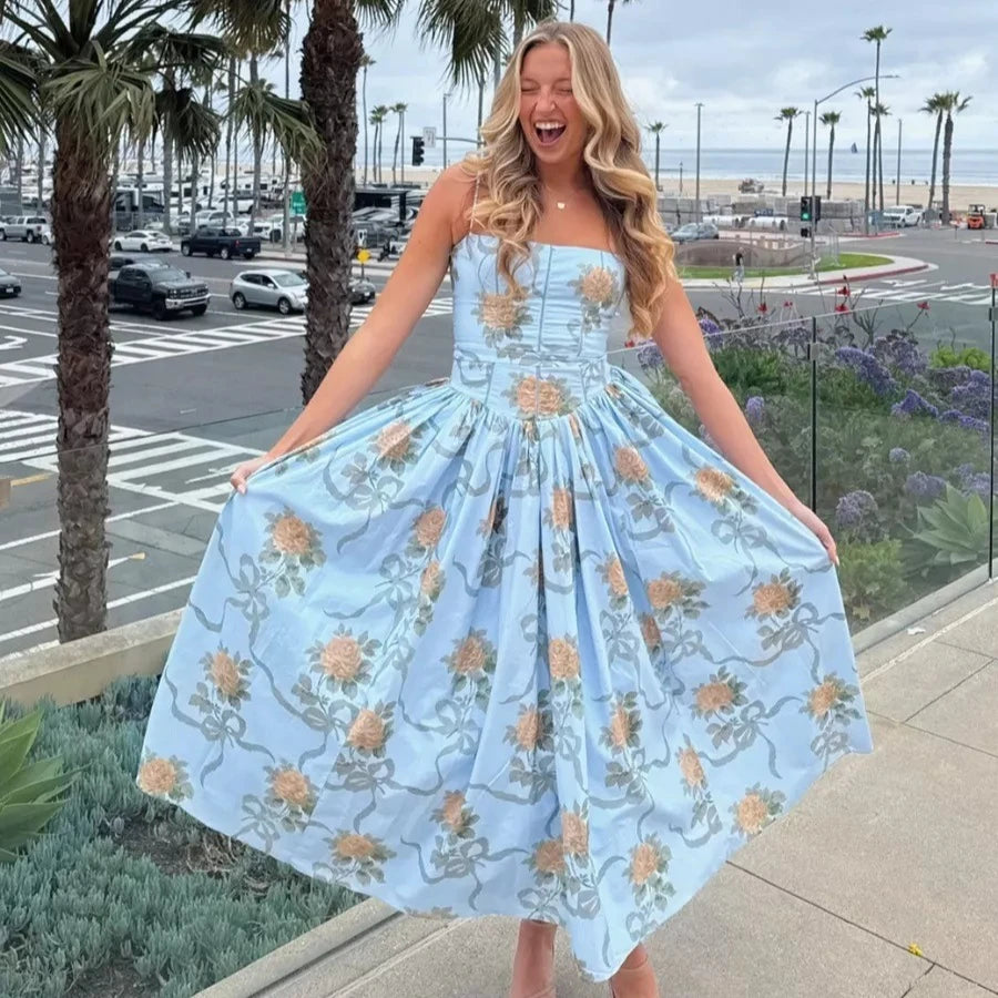 Vestido midi floral con tirantes boho